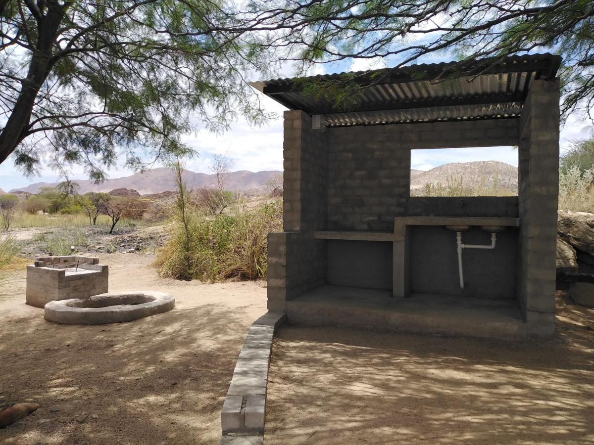 Achab Camping Camp Site Usakos Dış mekan fotoğraf